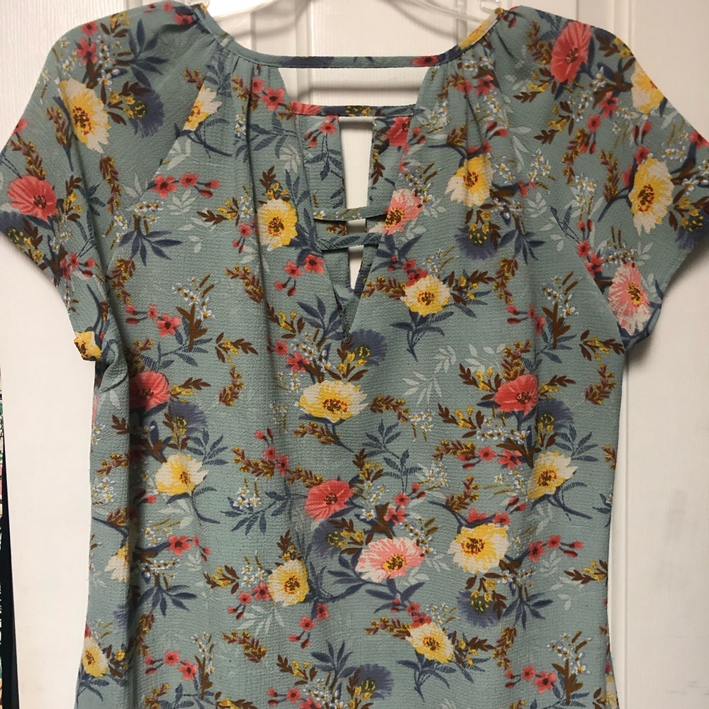 Comfy flower blouse